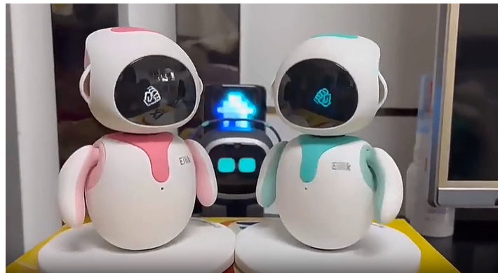 Eilik Smart AI Robot Pet for Home Interaction (Kids Gift)
